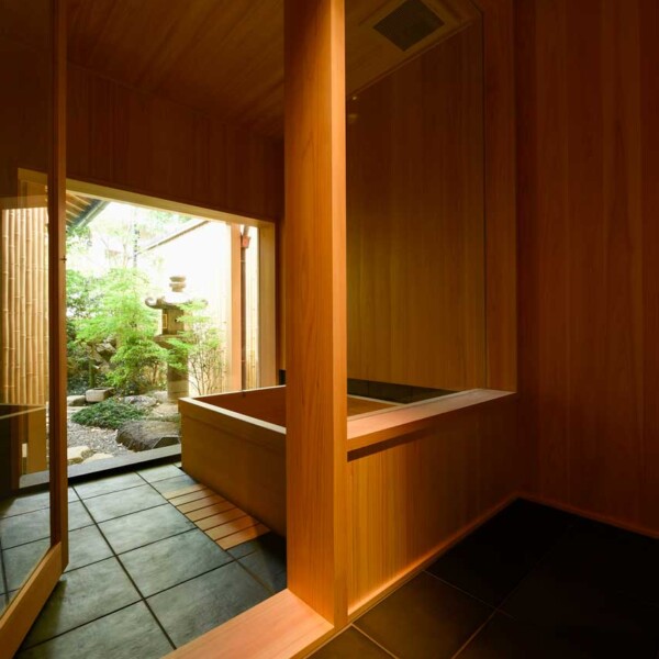 京都「石塀小路」の旅館プロジェクト